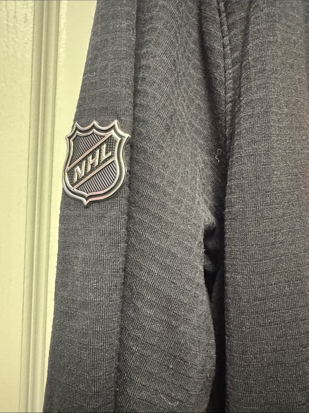 Philadelphia Flyers Black & Orange Hockey Hoodie - Picture 5 of 8